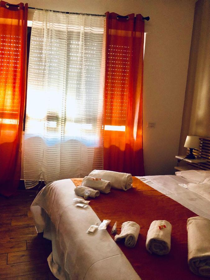 Napoli Central Station Deluxe Bed & Breakfast Екстериор снимка